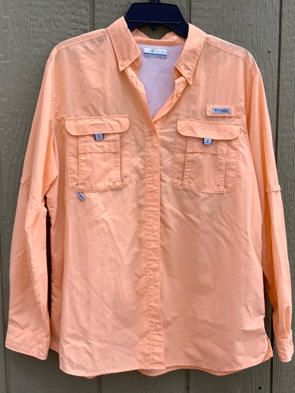 Columbia Men’s Long-Sleeve Shirt Jacket in Peach